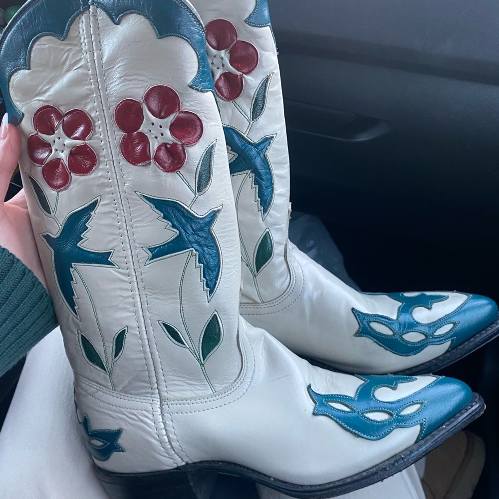 Acme bluebird boots
